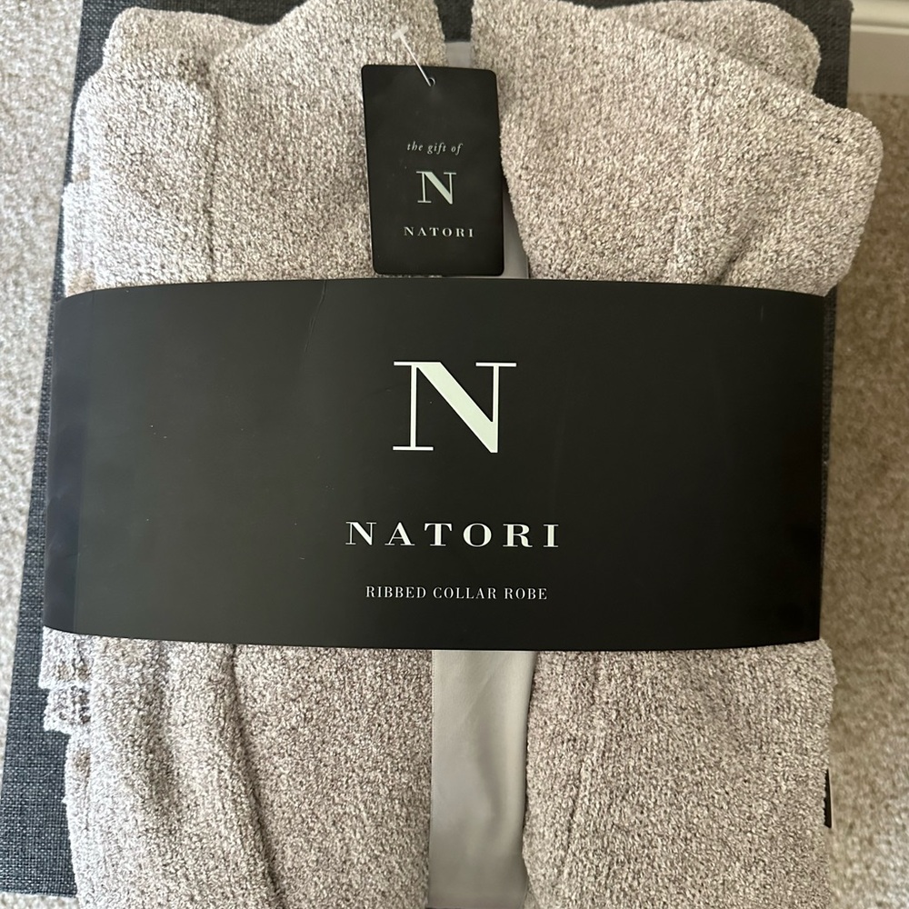 Natori Robe